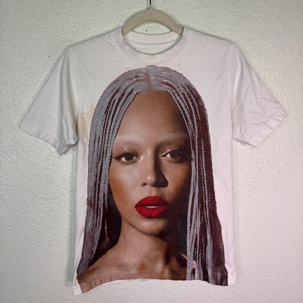 Beyonce Cowboy Carter Tour Shirt Small Star Rodeo Chitlin Circuit Merch MISPRINT